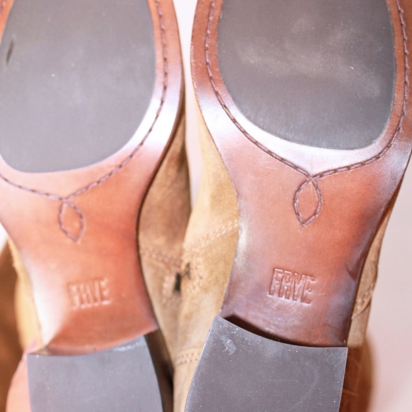 Frye Suede Clara Tassel Boots Size (6.5) - Picture 2 of 7